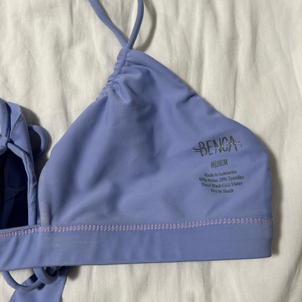 Ube Ari Benoa Top Size M. Barely Worn And In Grea… - image 2